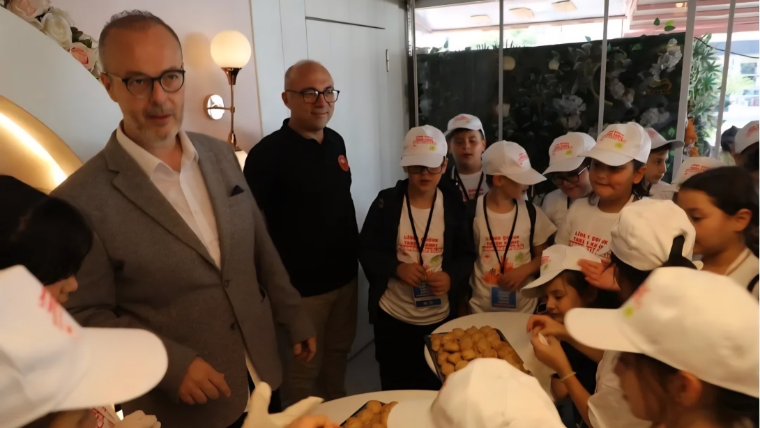 Şerife Tufan İlkokulu bahçesinde Tarım ve Orman Bakanlığınca düzenlenen 